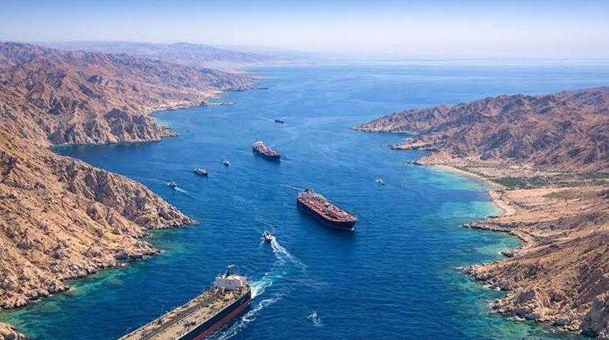 ABD'den H&uuml;rm&uuml;z Boğazı a&ccedil;ıklaması: "900 milyon varilden fazla ham petrol taşınmasını kolaylaştırdık"