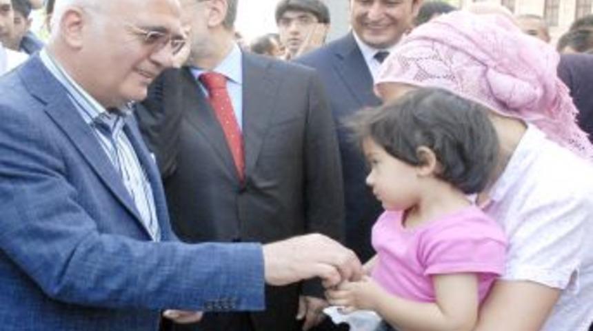 Mustafa Elitaş: Terörle mücadele, demokratikleşmeden geri adım atmadan sürecek