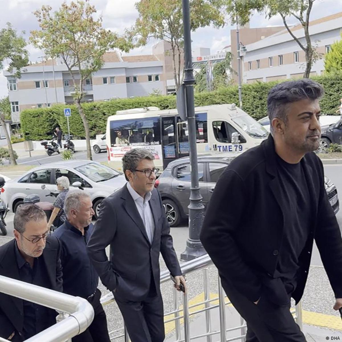 Kurtlar Vadisi nin yönetmeni Osman Sınav la ilgili çarpıcı iddia: "O olaydan sonra diziyi bırakmak zorunda kaldı" 4