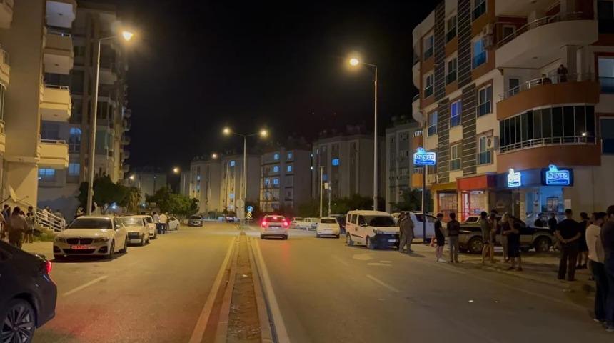 Adana&rsquo;da aile faciası: Boşandığı eşini ve oğlunu silahla vurup intihar etti