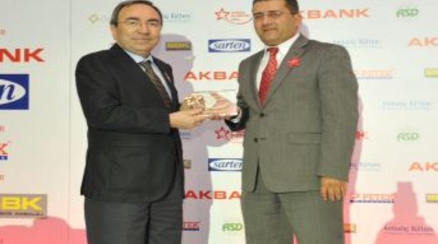 &Ccedil;ekirdek paketlerine eklediği &ccedil;&ouml;p poşetleri ile &ouml;d&uuml;l aldı