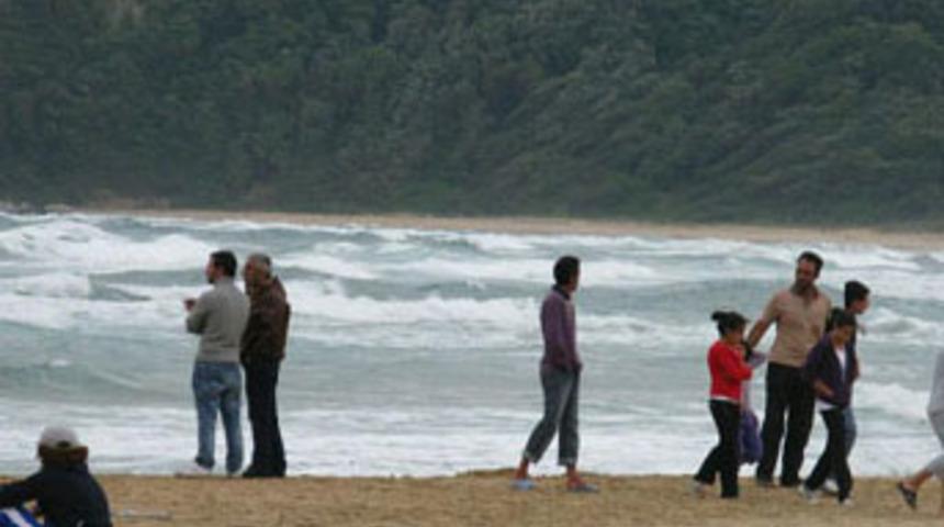 Arkadaşını kurtarmak isterken boğuldu