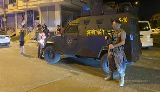 Dehşet gecesi! Boşandığı eşini &ouml;ld&uuml;rd&uuml;, 13 yaşındaki oğluna kurşun yağdırıp intihar etti