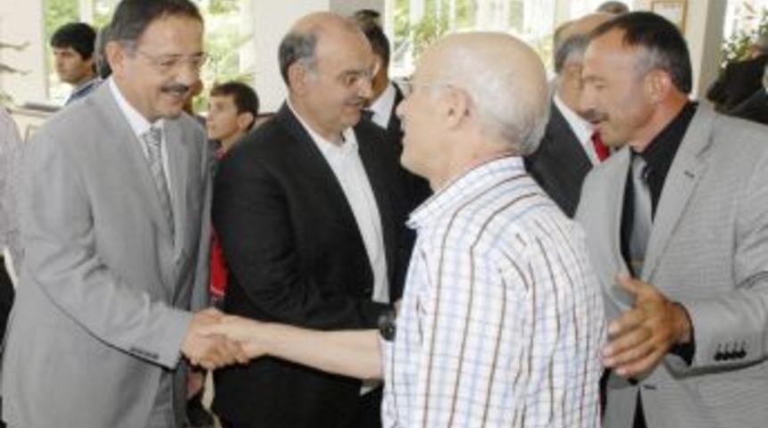 Başkan &Ouml;zhaseki: Veren el, veren şehir insanları olmak &ouml;nemlidir