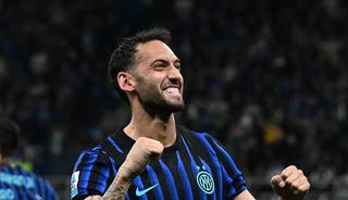 S&uuml;per Lig devinden Hakan &Ccedil;alhanoğlu bombası! Transfer bu kez bitiyor