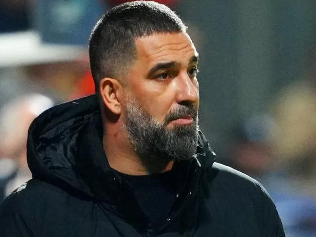 Arda Turan'ın Trabzonspor'u reddetme nedeni ortaya &ccedil;ıktı! Serveti bu y&uuml;zden elinin tersiyle itmiş...