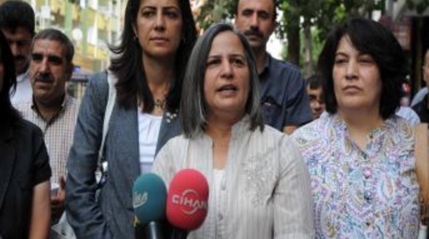 BDP&rsquo;li Kışanak, K&uuml;rt sorununun &ccedil;&ouml;z&uuml;m i&ccedil;in meclis yerine &Ouml;calan&rsquo;ı işaret etti