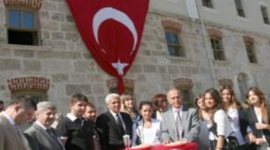 Geleceğin modacıları Fabrika-i H&uuml;mayun&rsquo;da yetişiyor