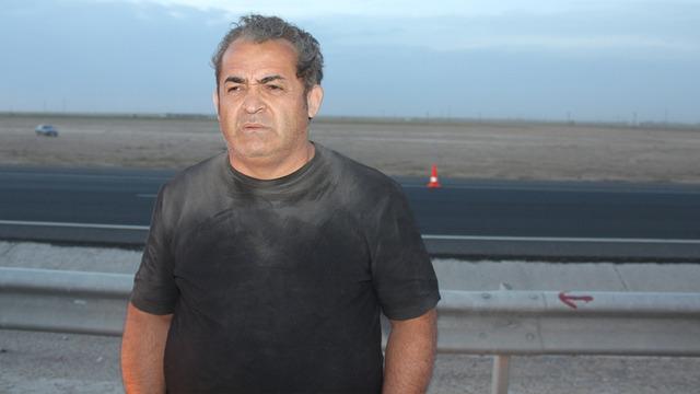 Kum fırtınası kazaya neden oldu! Göz gözü görmedi 7 araç birbirine girdi