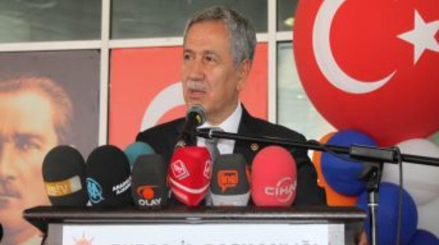 Arın&ccedil;: Kamuda ki israfı &ouml;nleseniz, T&uuml;rkiye&rsquo;de vergi almaya gerek kalmaz
