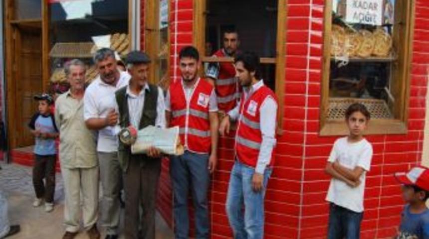 Kızılay'dan ihtiya&ccedil; sahibi ailelere kavurma yardımı