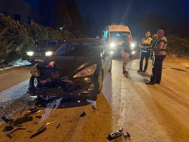 Otomobil ile motosiklet çarpıştı, 1 yaralı 1