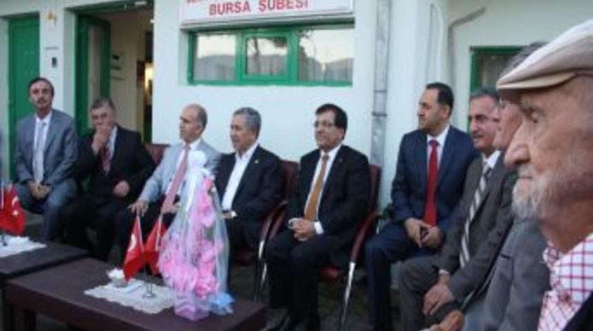 Arın&ccedil;: İmkanlarımız artıyor, ter&ouml;risti eylem yapamaz hale getireceğiz