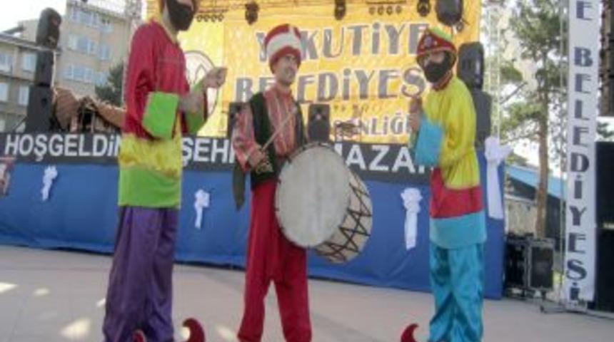 Ramazan bitti, k&uuml;lt&uuml;rel etkinlikler tartışma konusu oldu