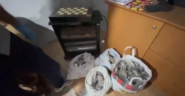 Samsun’da ikamette 13 bin 48 sentetik ecza hap ele geçirildi 3