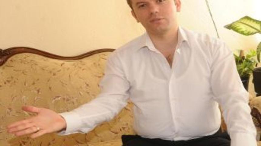 Koşaner hakkında su&ccedil; duyurusunda bulundu işinden kovuldu