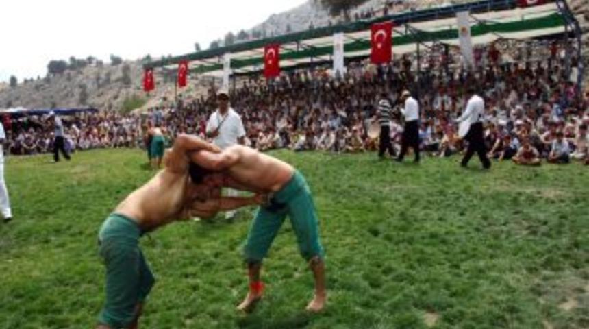 Kızıldağ Karakucak G&uuml;reşleri 4 Eyl&uuml;l&rsquo;de yapılacak