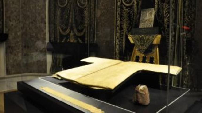 Hırka-i Şerif ziyaret&ccedil;ilerini bekliyor