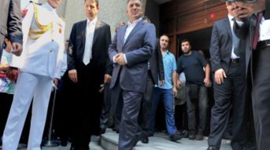 G&uuml;l: BM&rsquo;nin Mavi Marmara raporu, bizim i&ccedil;in yok h&uuml;km&uuml;ndedir