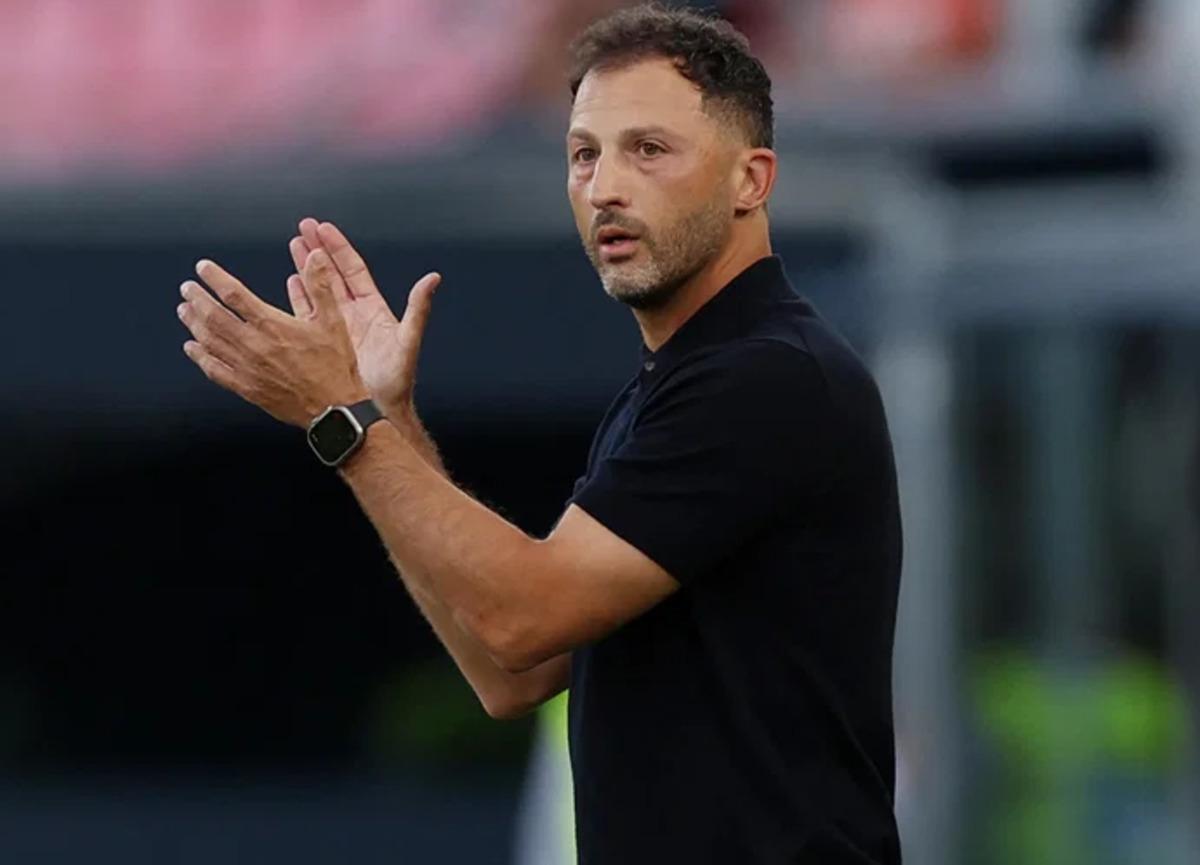 Domenico Tedesco nun kovulmasının arkasında olay iddia! Kafasını duvarlara vuruyor gibiydi 3