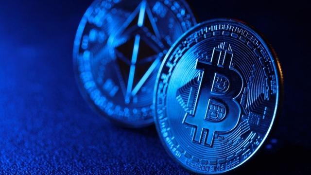 Bitcoin yeniden y&uuml;kselişte! Fed sonrası kayıplarını geri alıyor