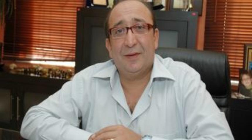 Satışları d&uuml;şen kuyumcular, zengin turistin yolunu g&ouml;zl&uuml;yor