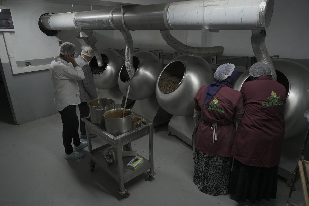 T&uuml;m k&ouml;y fabrikaya ortak! Market raflarına, hatta Amerika ya gitti 4