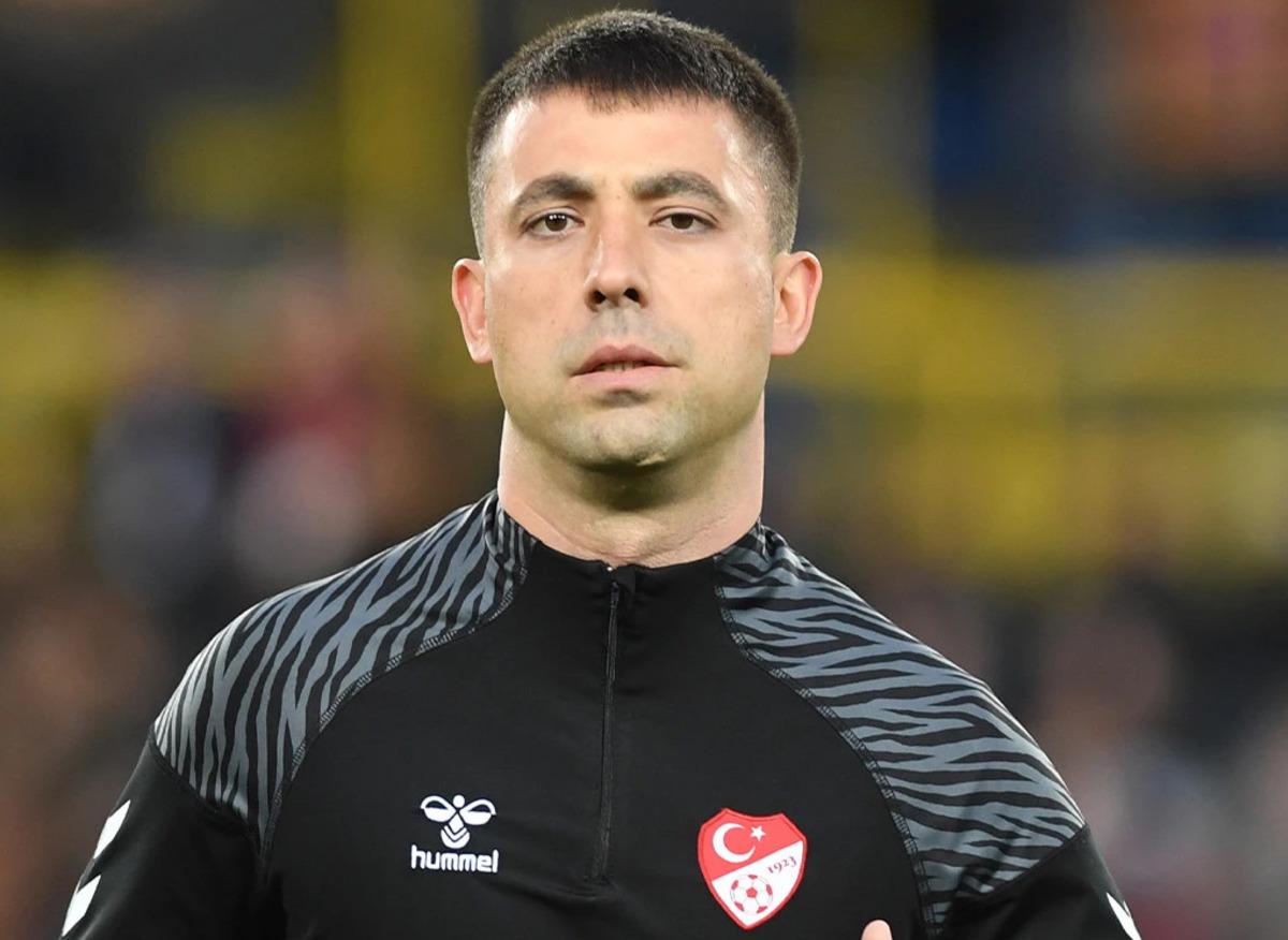 MHK dan dev derbiye s&uuml;rpriz atama! Trabzonspor - Galatasaray ma&ccedil;ını y&ouml;netecek hakem belli oldu 1