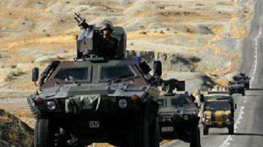 Tatvan'da askeri araca saldırı