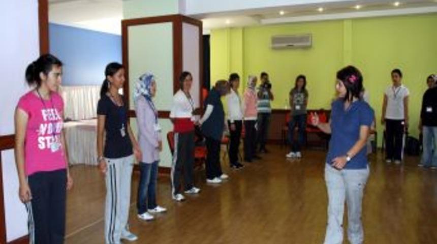 112 &ccedil;alışanlarına stres ve kriz y&ouml;netimi eğitimi