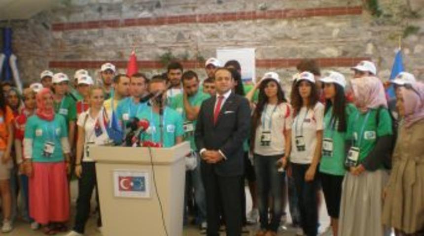 Bağış'ın Genelkurmay sorusuna yanıtı: AB'de nasılsa bizde de &ouml;yle olması lazım