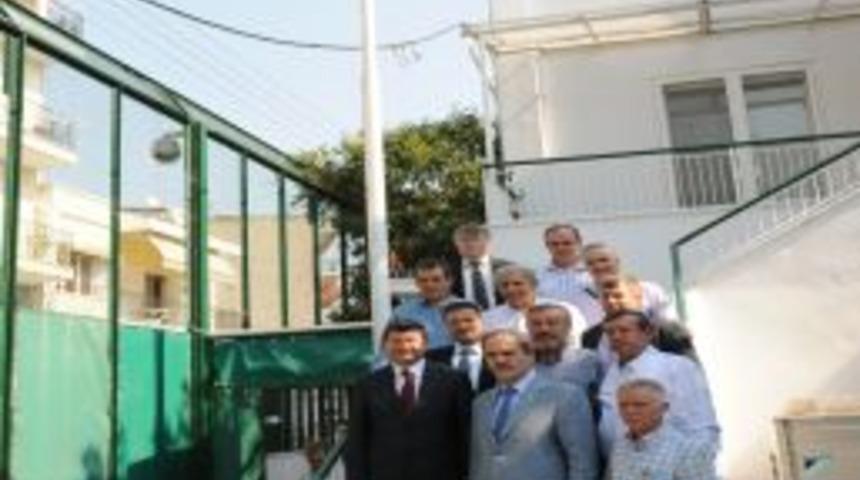 Bursa'dan Yunanistan'daki soydaşlara k&uuml;lt&uuml;rel destek