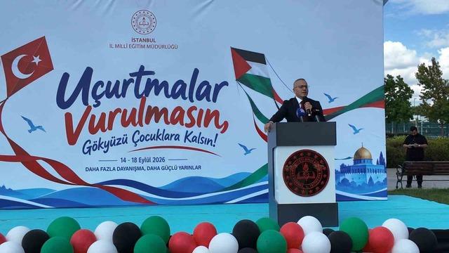 İstanbul da uçurtma etkinliği çocuklara umut oldu 2