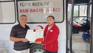 38 kez kan bağışladı, altın madalyayla onurlandırıldı