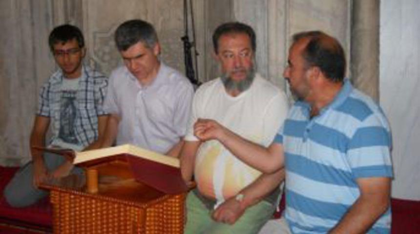 "Allah&rsquo;a 5 vakit ibadet beni &ccedil;ok etkiledi"