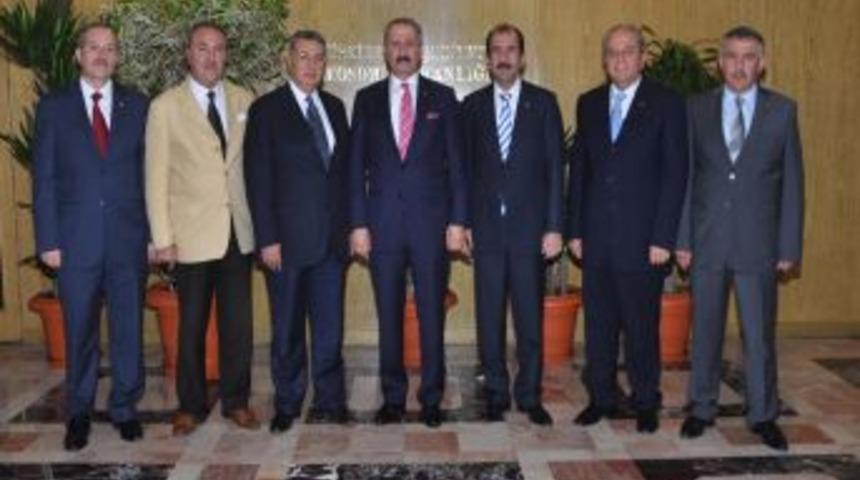 Bakan &Ccedil;ağlayan'ı ziyaret eden Adana heyeti:G&ouml;r&uuml;şme her anlamda verimli ge&ccedil;ti