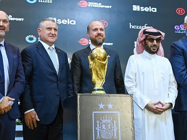 İspanya S&uuml;per Kupası İstanbul'a geliyor! Futbolun devleri T&uuml;rkiye'de