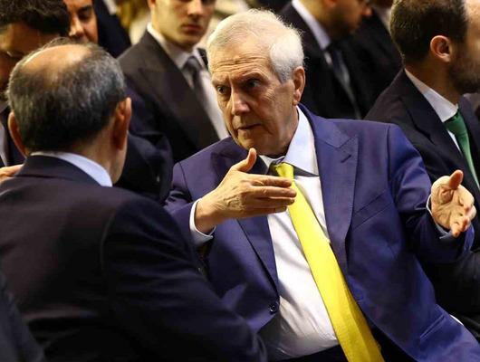 Aziz Yıldırım ve Dursun &Ouml;zbek yıllar sonra aynı karede!