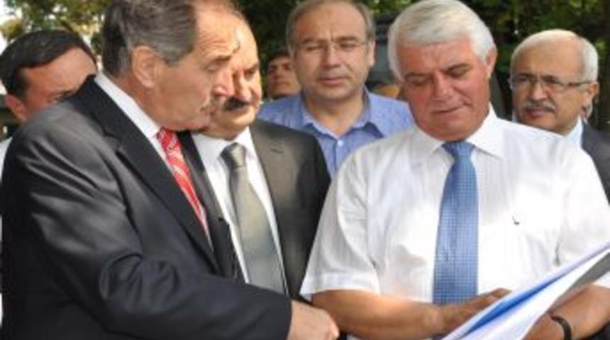 K&uuml;lt&uuml;r ve Turizm Bakanı Ertuğrul G&uuml;nay Edirne&rsquo;den ayrıldı