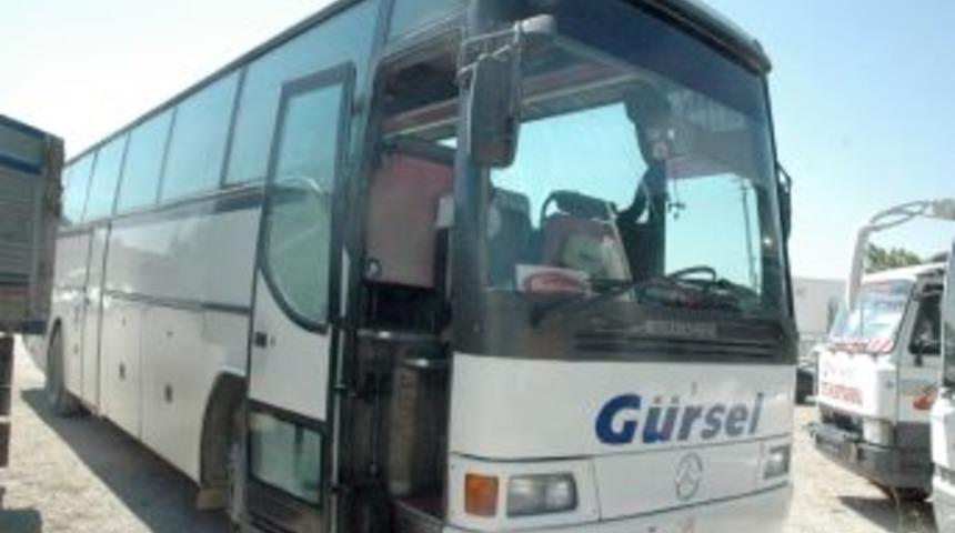 Bilet bulamayan mahkum otob&uuml;s&uuml; &ccedil;aldı