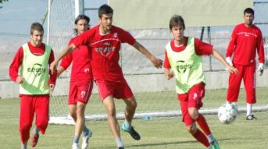 Denizli Belediyespor, Kırklarelispor ma&ccedil;ı hazırlığına başladı