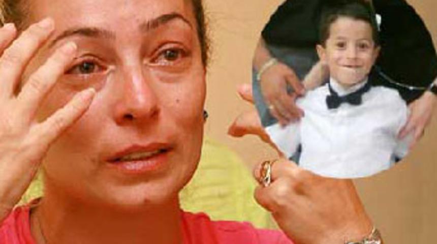 &Ccedil;ocuklarının &ouml;ld&uuml;ğ&uuml;n&uuml; anonsla &ouml;ğrendiler