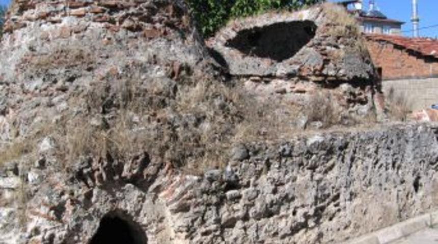 İznik'te isimsiz hamam