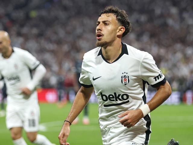 Beşiktaş'ta İlhan Fakılı farkı! Marsilya karşısında tarihe ge&ccedil;ti