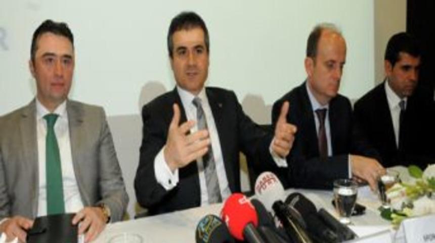 Bakan Suat Kılı&ccedil;, federasyon başkanlarıyla bir araya geldi