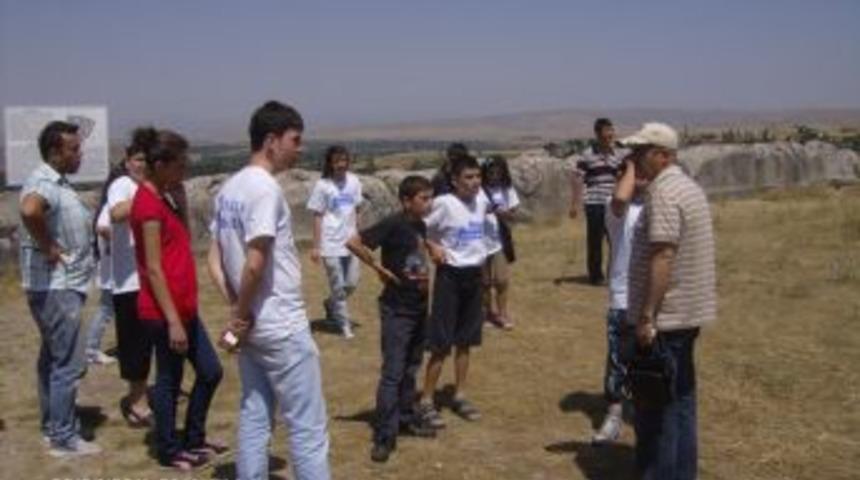 &Ccedil;orum'da 'Bilin&ccedil;li Gen&ccedil;ler' projesi sona erdi