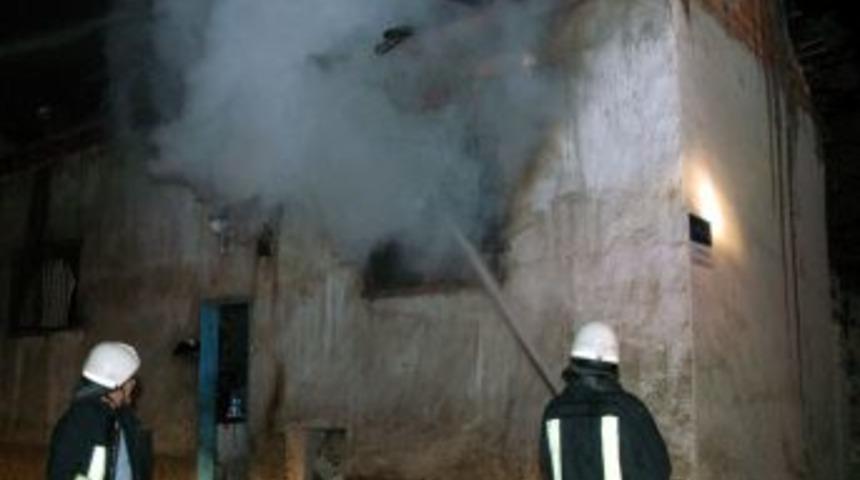 K&uuml;tahya'da yangın: 1 &ouml;l&uuml;