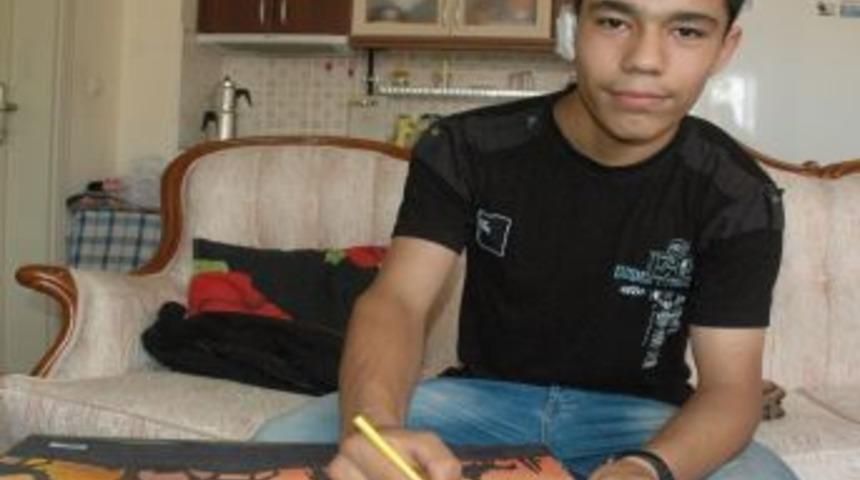 İşitme engelli gen&ccedil; ressamlara taş &ccedil;ıkartıyor