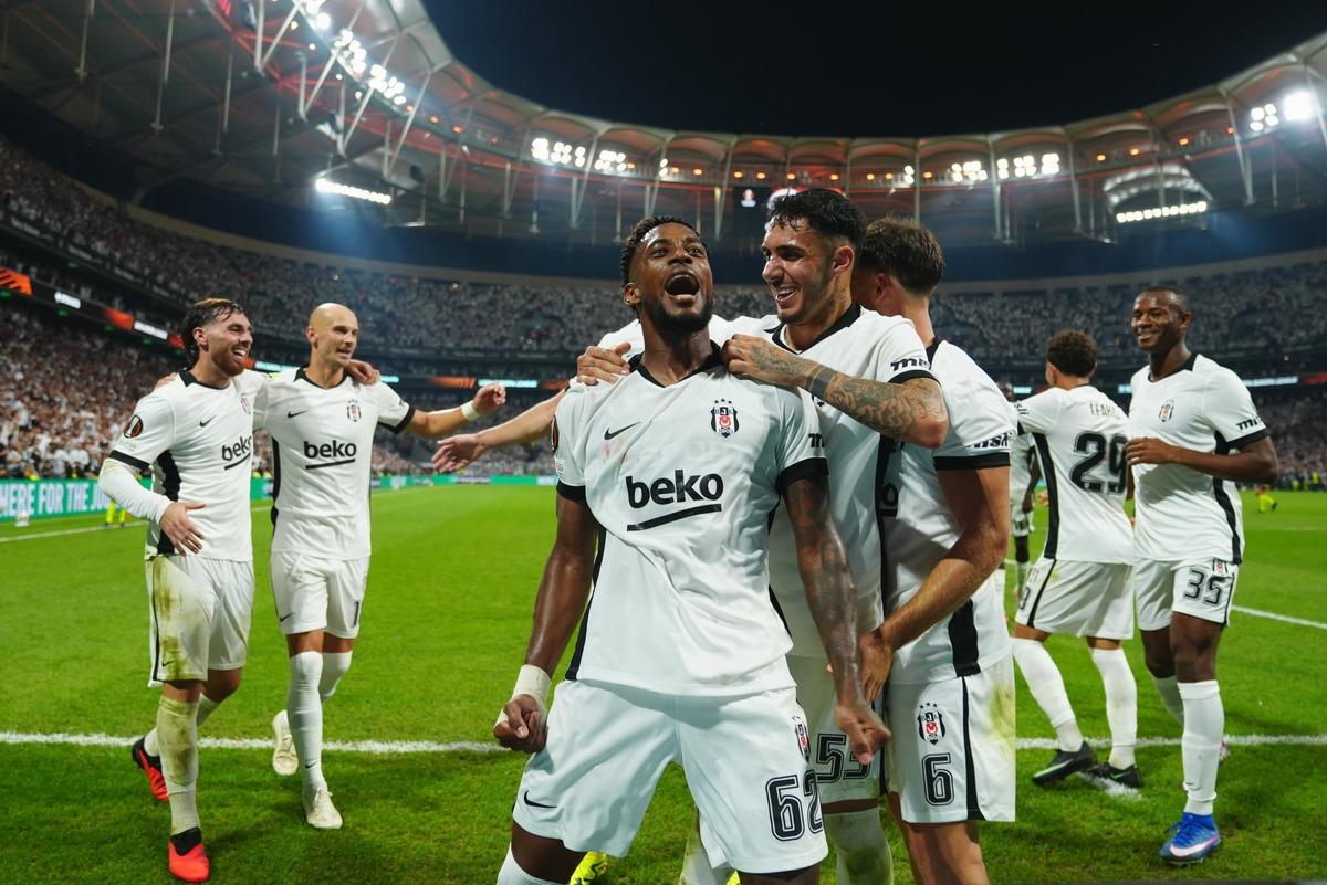 Spor yazarları Beşiktaş ı öve öve bitiremedi! "Ona helal olsun" 1