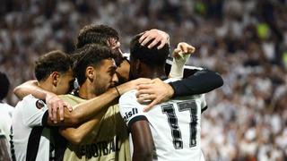 Spor yazarları Beşiktaş'ı öve öve bitiremedi! Ona helal olsun